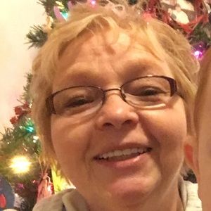 Meet your Posher, Joani